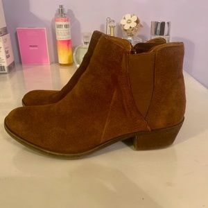 Kensie Booties Brown Suede